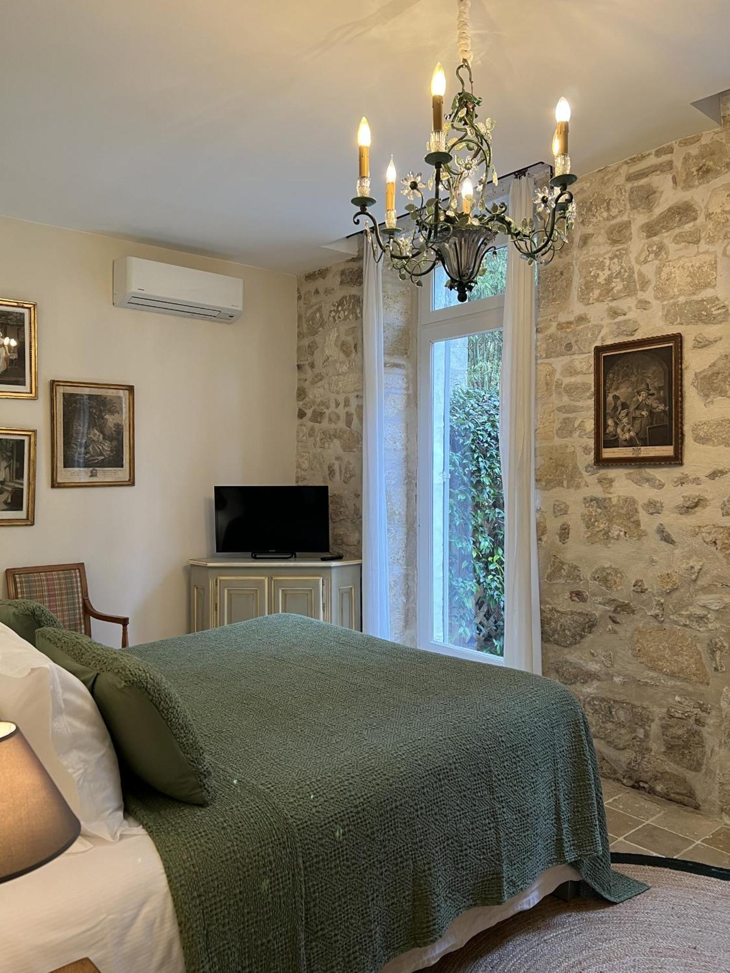 N15 - Les Confidences - Chambres D'Hotes Avignon Room photo
